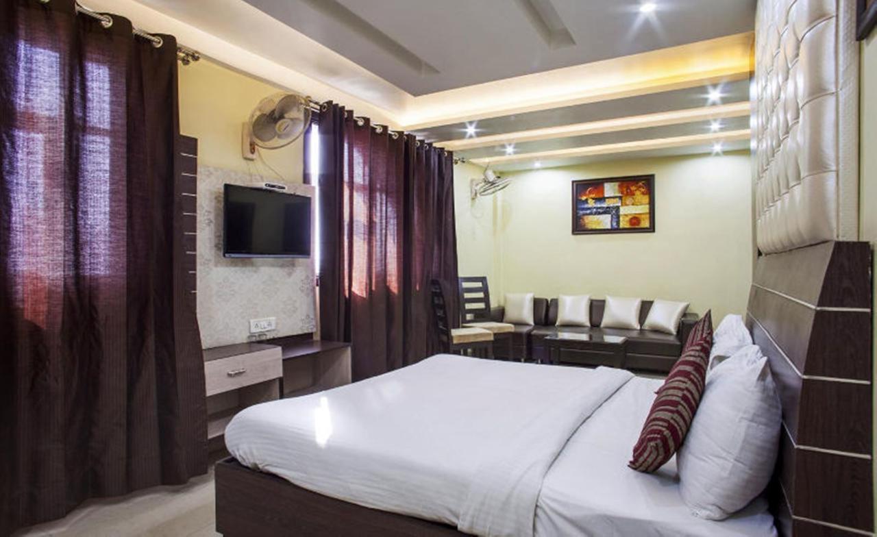 Hotel Mm Yellowuds Amritsar Esterno foto