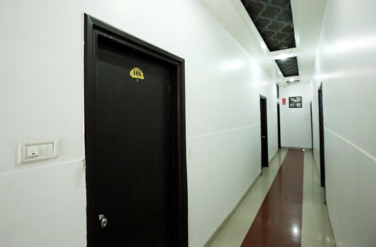Hotel Mm Yellowuds Amritsar Esterno foto